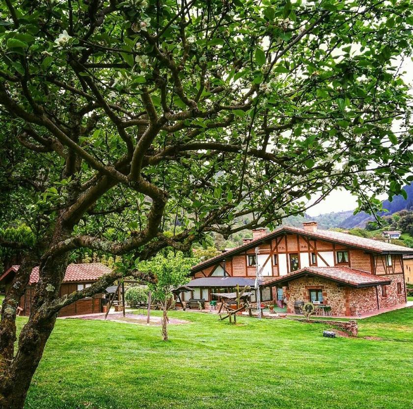 Lezamakoetxe Guest House Sopuerta Exterior photo